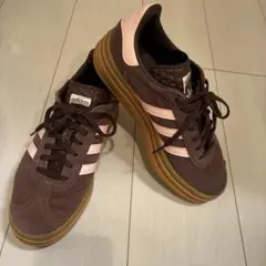 2026年最新】adIdas gazelle ブラウン 23.5の人気アイテム - メルカリ