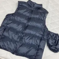 美品 防寒 ユニクロ ウルトラライト フード付き ダウンベスト 軽量 黒 L