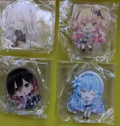 ホロライブ　アクリルキーホルダー4個セット