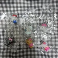 バンダイ　ハローキティ　めじるしアクセサリー　カプセルトイ　ガチャ　新品　コンプ