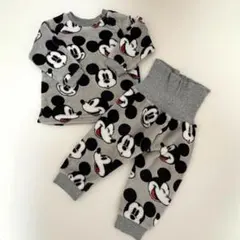ミッキーマウス ベビーパジャマ 上下セット　 80センチ　腹巻き付き