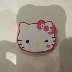 新品♡海外限定 サンリオ ハローキティお座りダイカットメモ♬.*゜