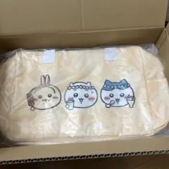 ちいかわ　キャリーオンバック　サントリー