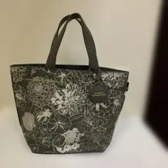 Item thumbnail for item bc7856df-598f-4a9f-b378-ba8807942836