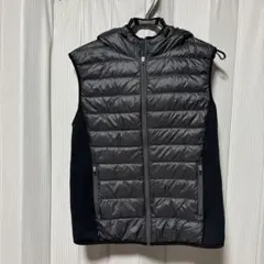 UNIQLO ユニクロ ウルトラライトダウンベスト フード付き