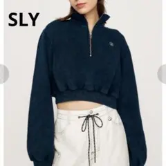 SLY スライ ポイントロゴ ハーフジップクロップド スウェット 色むら加工