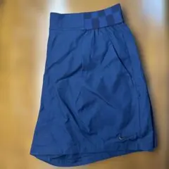 Nike レディース　ショートパンツ