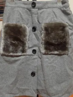 グレー ファー付きポケット タイトスカート Mサイズ
