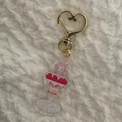 メゾピアノカフェ　ベリエちゃんパフェ　￼アクリルキーホルダー