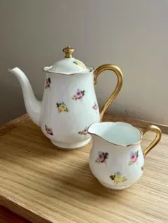 Item thumbnail for item 6ccf1336-e3c1-4895-b75a-16fac31a0888