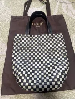 Item thumbnail for item e28456b9-89a3-4242-bcdf-7f6e9045b67c