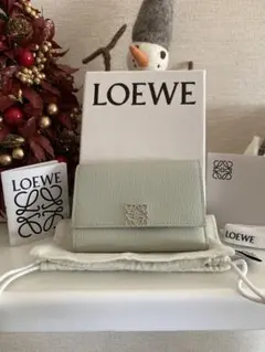 2025年最新】LOEWE レディース 折り財布の人気アイテム - メルカリ