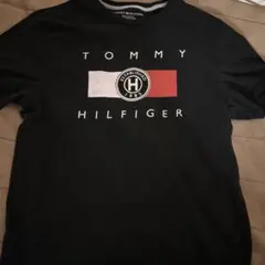 TOMMY HILFIGER ブラック Tシャツ S/P