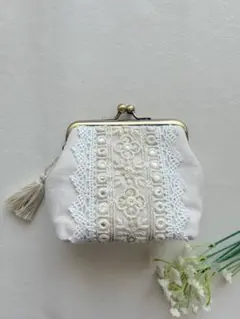 インド刺繍リボン&アンティークレース *ミニがま口ポーチ A77 - メルカリ