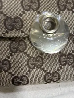 GUCCI GGパターン ピンクレザー二つ折り財布難あり