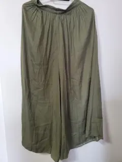 ガウチョパンツ カーキ ワイドパンツ