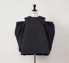 新品未使用Girlish⭐︎ピンタックショルダートップス - メルカリ
