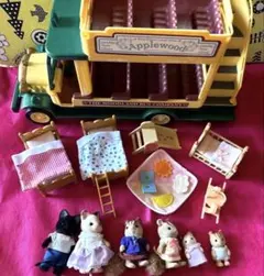 海外版レア‼️人形&家具付き！シルバニアファミリー二階建てウッドランドバス