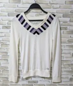 ★月末セール★FRED PERRY ポルトガル製 Vネック 薄手ニット M