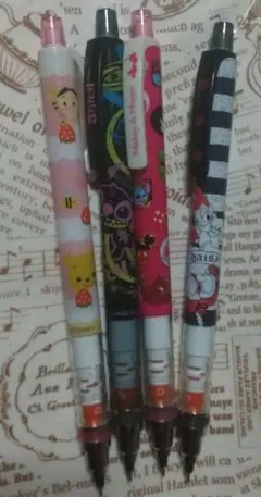 クルトガ ディズニーストア 4本セット