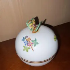 【美品】Herend ヘレンド ボンボニエール 蝶 蓋付き小物入れのサムネイル