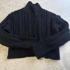 ブラック ケーブルニット セーター M