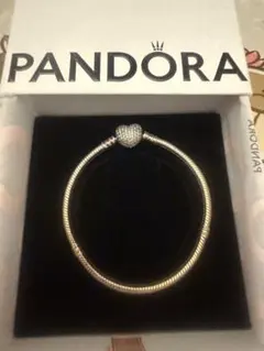 Pandora バングル ゴールドクリスマスノベルティ！19 - メルカリ