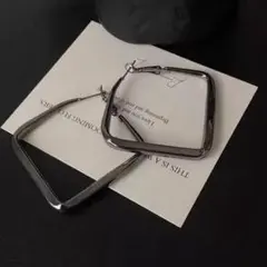 シルバー 四角形フープピアス 大きめ
