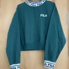 FILA ロゴ刺繍 クロップド丈 スウェット 深緑 F