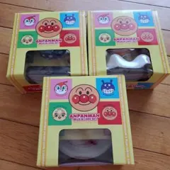 新品 未開封 アンパンマン マグ&ケーキ皿セット