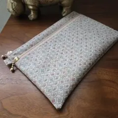 リバティ　ラミネート　フォレストウェーブ　ダブルファスナーポーチ　ミナペルホネン