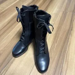 fitfit ブラックレースアップレザーブーツ