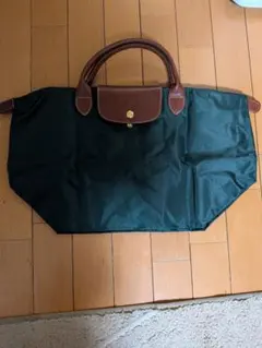 【美品】ロンシャン ル・プリアージュ トートバッグ Mサイズ グリーン 手持ち