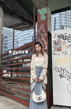 GYDA❣️GG AIRY ニットカーディガンのサムネイル