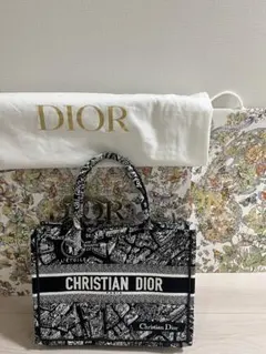 【新品】　ディオール　ブックトート　ミディアム　バッグ
