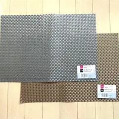 ダイソーランチョンマットA ＊B 2枚セットゴールド&シルバー　缶バッジ 痛バのサムネイル