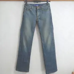 Burberryストレートデニム