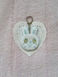 ハンドメイド ぶら下げポーチ フランシュリッペ コロコロうさぎ - メルカリ