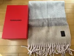 フェラガモ　マフラーのサムネイル