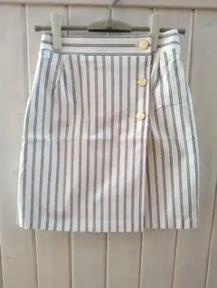 新品MAJESTIC LEGON ラップボタンミニスカート ストライプネイビーМ