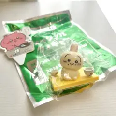 送料込み★ 松屋 特典 フィギュア ちいかわコラボ うさぎ　ピック付き