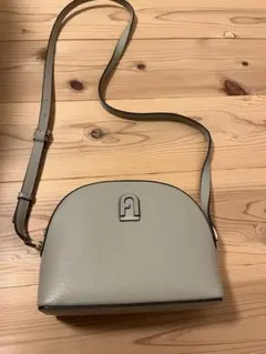 フルラ　ショルダーバッグ　グレージュ　ポシェット