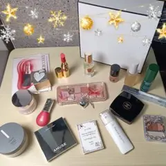 コスメ　　アイシャドウなど　ジルスチュアート香水つき　まとめ売り