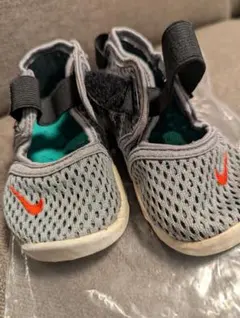 Nike メッシュスニーカー リトルリフト