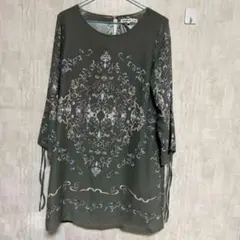 花柄チュニックのサムネイル