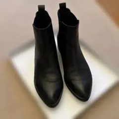 ブラック サイドゴアブーツ