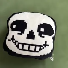 UNDERTALE スケルトン顔クッション