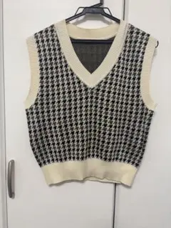 GU ジャガードベスト千鳥柄　Mサイズ
