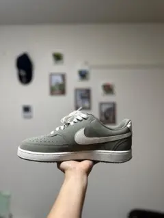 NIKE Court Vision Low オリーブ スニーカーのサムネイル
