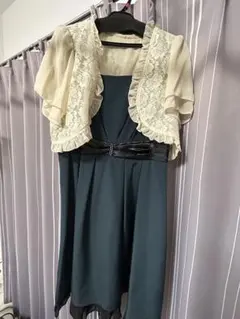 【お値下げしました】ダークグリーン Aライン パーティードレス